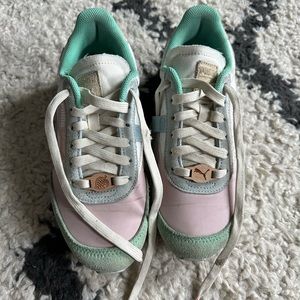 Puma x Animal Crossing Shoes sz 37 GUC